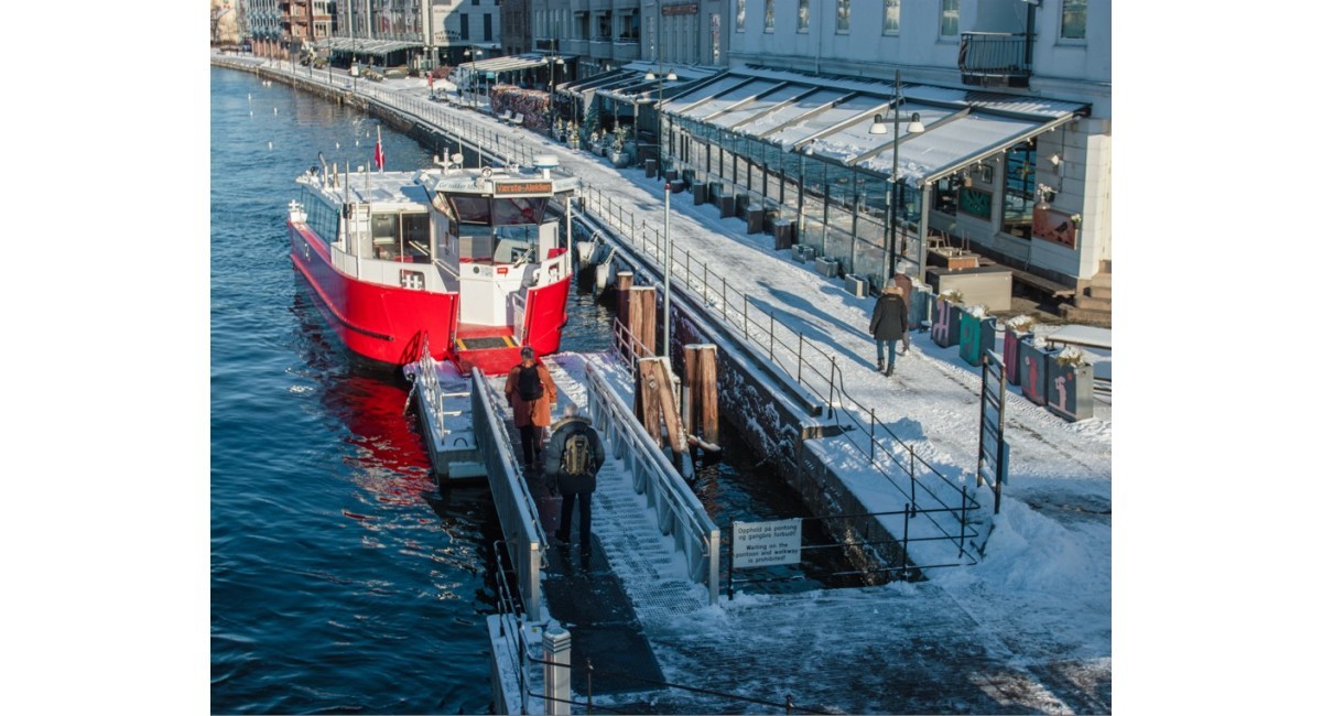 Byfergene i Fredrikstad- Millioner av tråkk på Isfrie matter.